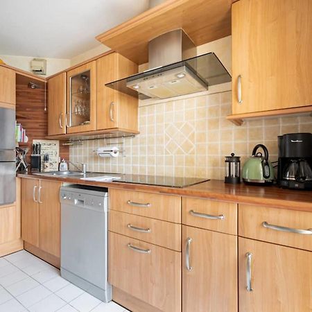 Spacious Apartment With Pool Located In The Marina Of Mandelieu Экстерьер фото