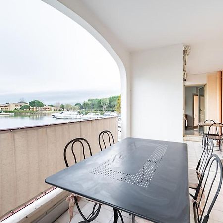 Spacious Apartment With Pool Located In The Marina Of Mandelieu Экстерьер фото